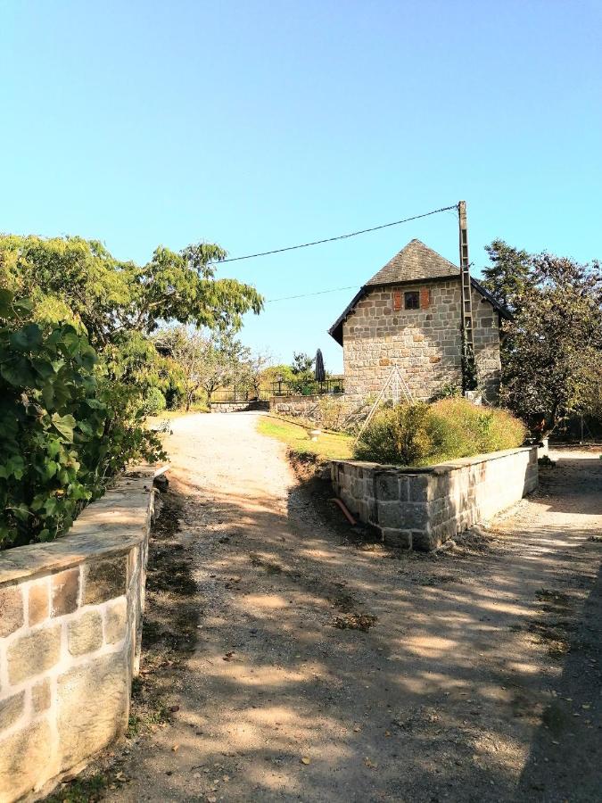 Jugeals-Nazareth Gite De La Brande מראה חיצוני תמונה